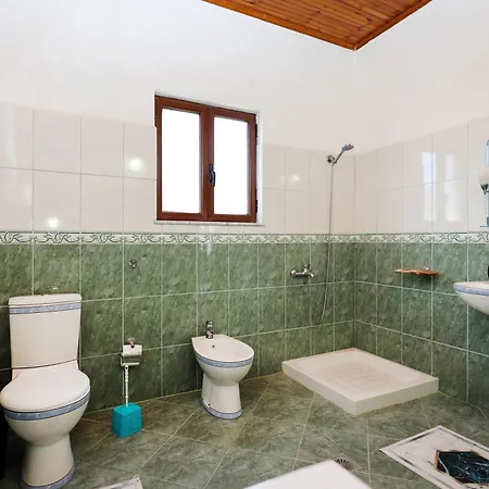 Kevin Βίλα Μπεράτ