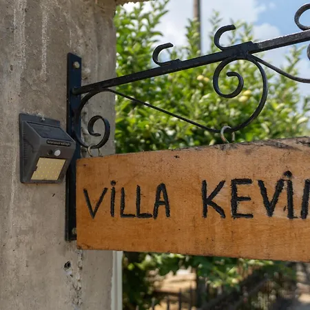 Kevin Villa Berati